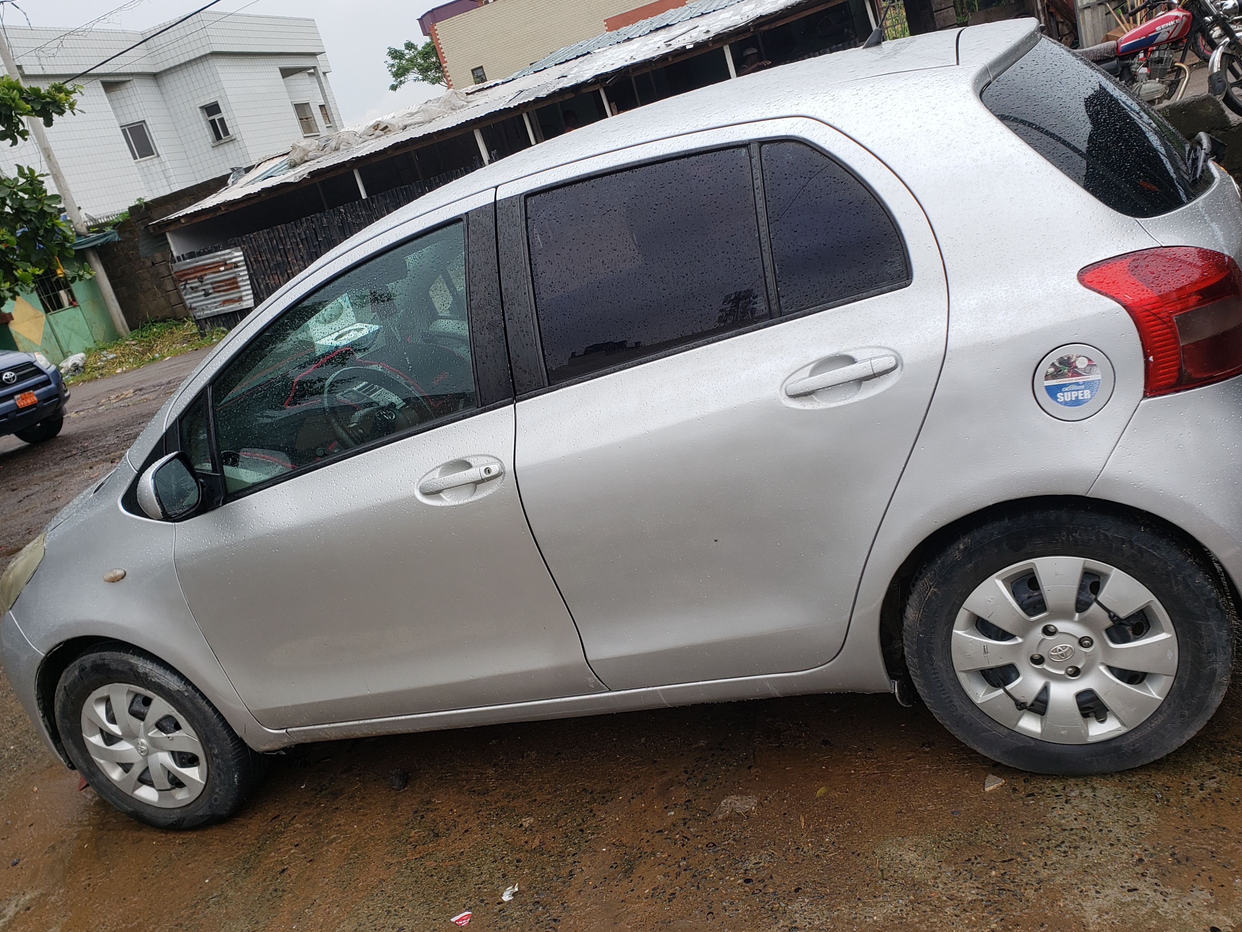 Toyota  Yaris 2008